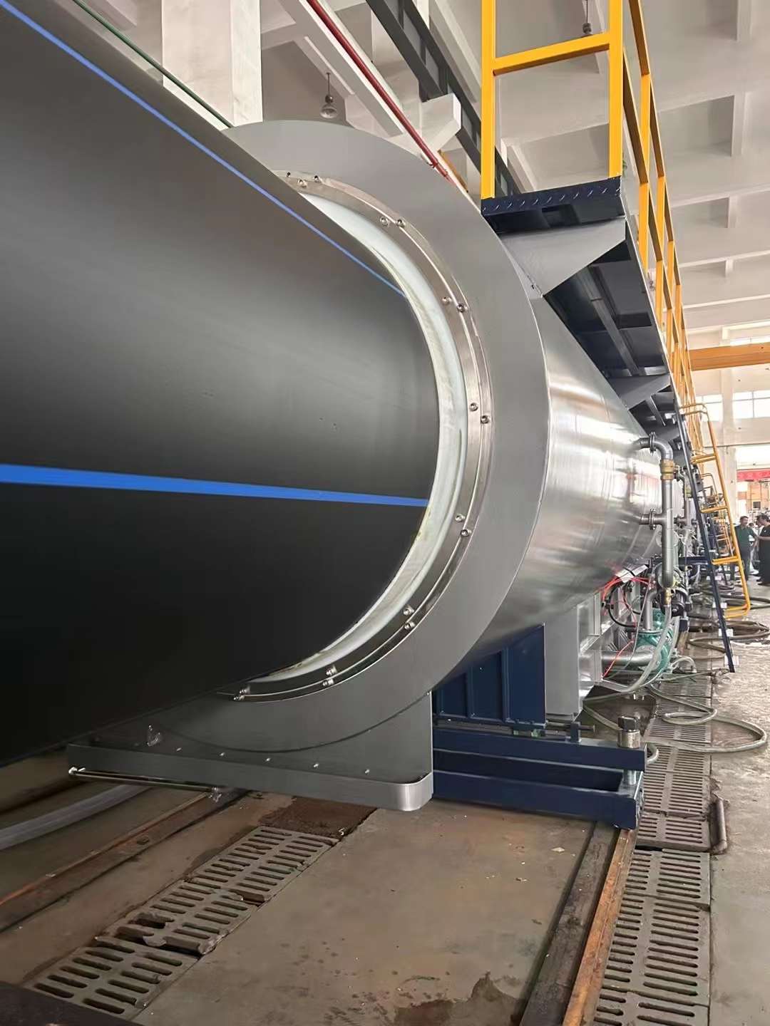 ສາຍການຜະລິດຜະລິດຕະພັນກໍາປັ່ນ PE1600 (SDR13.6) ໃຫມ່ໄດ້ສໍາເລັດແລ້ວແລະລໍຖ້າການຈັດສົ່ງ!